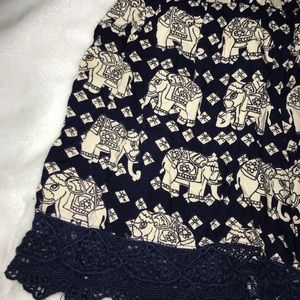 Elephant print shorts size M